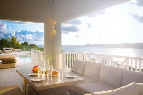 Villa Moonridge - Nonsuch Bay Resort in Freetown