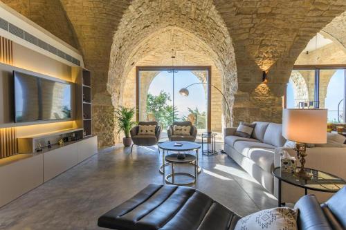 Villa Joïa - 9BR Villa, Aley-Souk El Gharb (Villa Joia - 9BR Villa, Aley-Souk El Gharb) in Aley