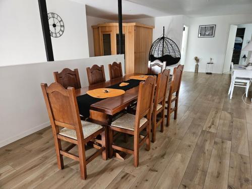 Iekārtas, Appartement spacieux avec Jacuzzi et Sauna in Lembaša