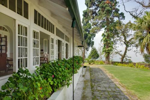 Singell Tea Estate - A CGH Earth Experience in クセオン