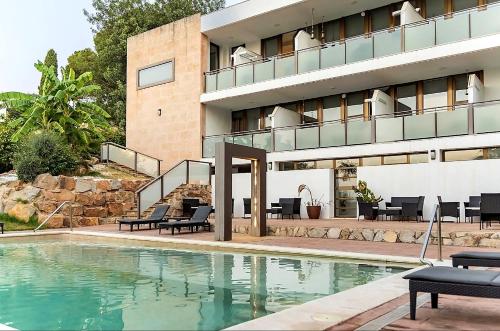 Almara Suites