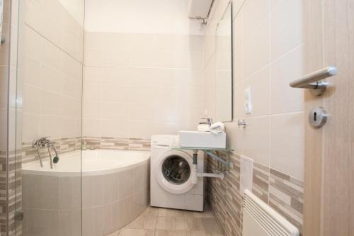 Great Market Hall Apartment - image 10