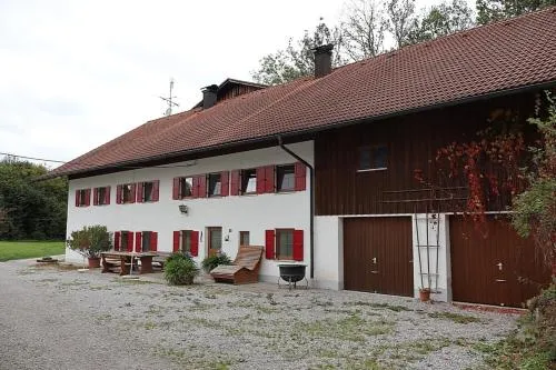 Ferienhaus, Bauernhof mit Angel- und Badesee, Roßhaupten, Allgäu in Roßhaupten, Deutschland
