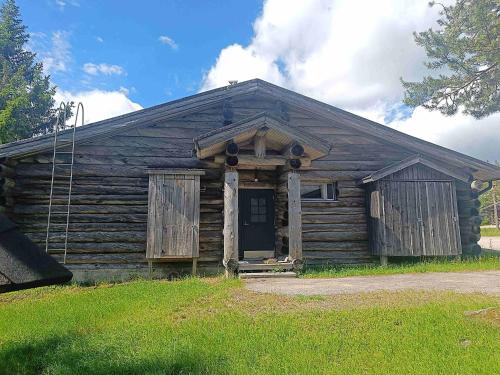 Revontuli 6, Syöte