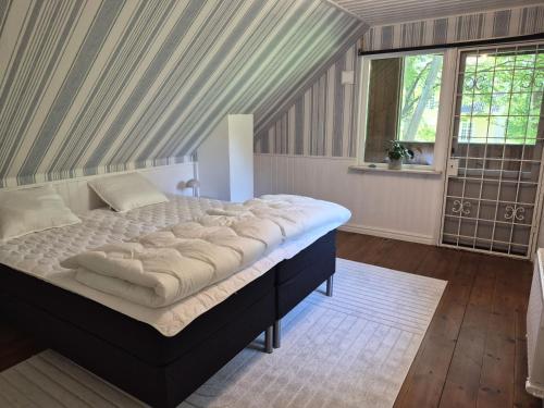 Exklusivt semesterhus i Sandskogen,150m till sandstrand SE01084 in 이스테드