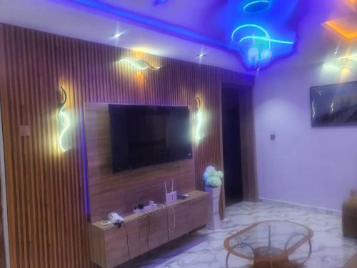 City End Luxury Hotel and Apartments in อิโคโรดู