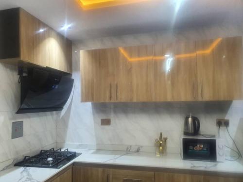 City End Luxury Hotel and Apartments in อิโคโรดู