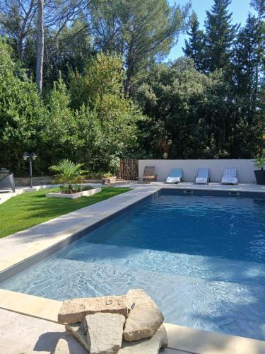 Appartement Les Camélias, avec piscine (Appartement Les Camelias, avec piscine) in Caremeau