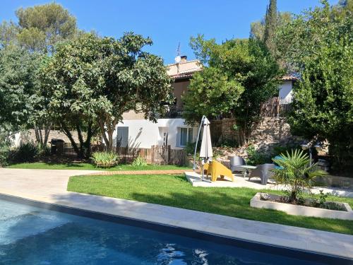 Appartement Les Camélias, avec piscine (Appartement Les Camelias, avec piscine) in Caremeau
