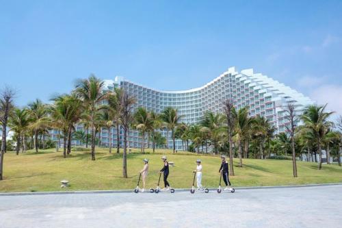 Tropical Beach Dream of The Arena Cam Ranh in Cam Hải Đông
