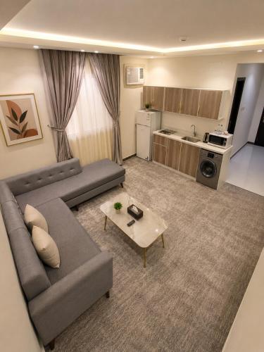 1 king bed, 1 sofa bed