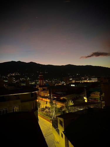 Huaraz Skyview Apartment - Top Floor with Mountains Views