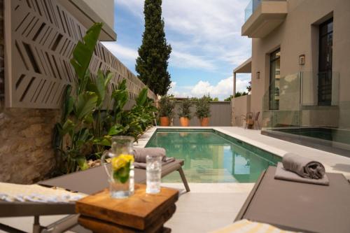 Swimmingpool, Aetheria Boutique Hotel & Spa in Markópoulo