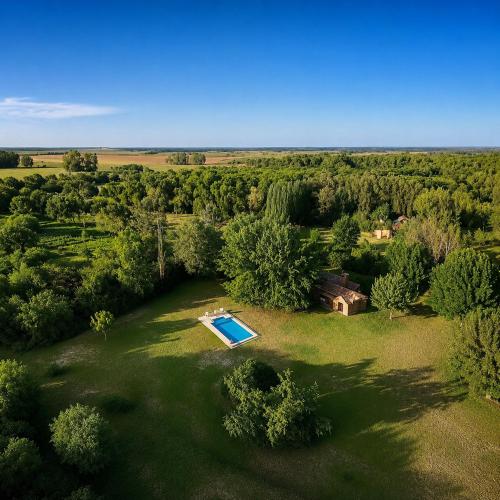 Casa en reserva natural en Lobos, 2 noches mínimo de estadía