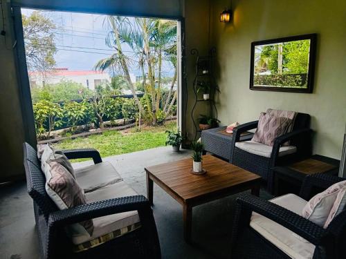 Unique Bungalow in Wildey