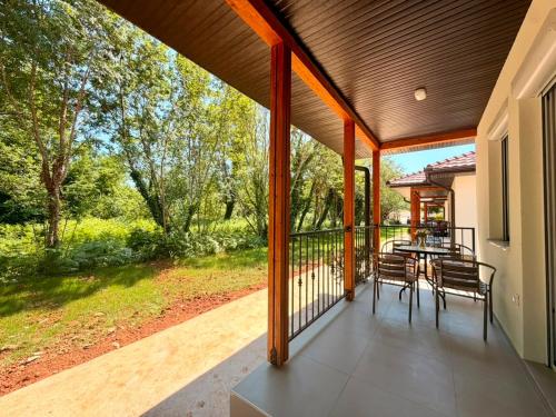 Captain's Oasis in Glavati