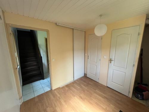 Appartement indépendant dans maison en pierre (Appartement independant dans maison en pierre) in Saint-Pierre-Aigle
