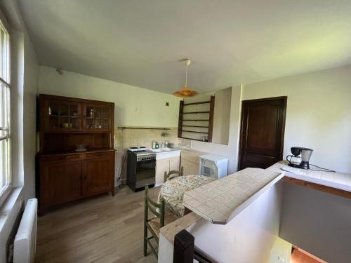 Appartement indépendant dans maison en pierre (Appartement independant dans maison en pierre) in Saint-Pierre-Aigle