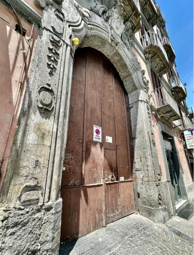 A casa di Clara, Naples