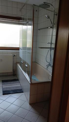 Bathroom, Ellenberg Appartements - Ferien- und Monteurs-Wohnung in Geislingen