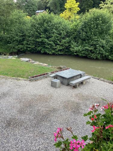 Skats, L’eau et la pierre in Ivuāra
