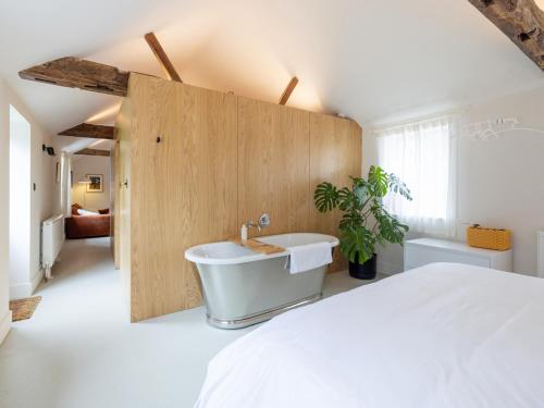 Sparrow Green Farm Cottage - Uk50110 in Wendling