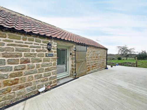 Exterior view, Primrose Cottage - Uk51766 in Stape
