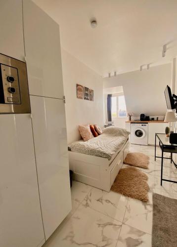 Bright & Cozy Studio Near Paris and Bois de Boulogne - Location saisonnière - Neuilly-sur-Seine