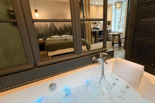 Craft Home - Le menuisier - Balneo - Parking privé