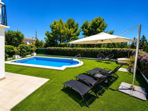 Chalet pareado con piscina privada en Alcocebre - Dos plantas independientes -