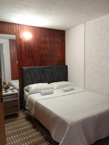 Casa Hotel HyL Pontevedra - cerca a la clínica Shaio, Pontevedra