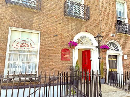 Baggot Court Townhouse