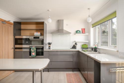 Konyha, King Brude 5 Bedroom House - Inverness in Scorguie