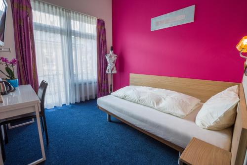 1 twin bed