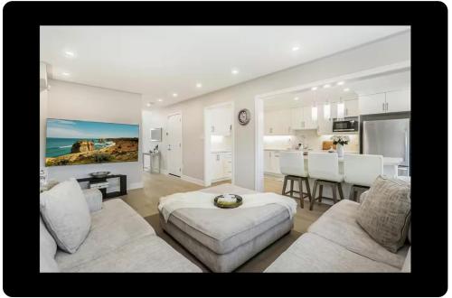 Bright 4 BR Family Home , Sleeps 8, Near Wonderland and Vaughan Mills, Vaughan (foto 9)