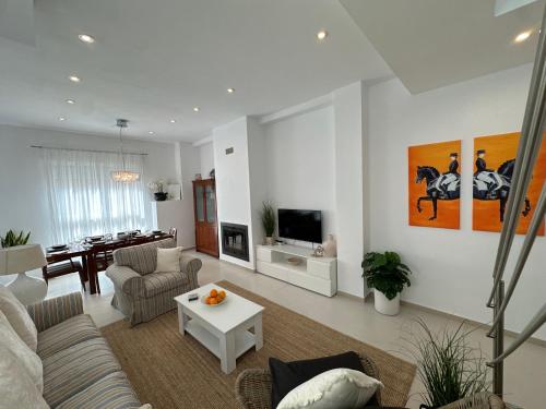 Azahardelmar Townhouse