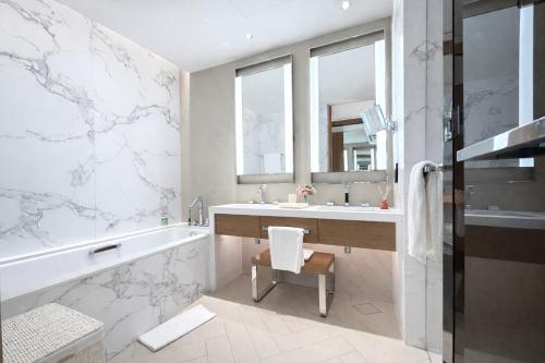 Deluxe 1 & 2 Bed Apartments at THE ADDRESS RESIDENCES OPERA in Dubai by Other House V H LLC - image 7