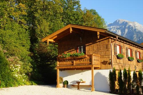 Ferienwohnungen Haus Sonnenwinkel - Apartment - Oberschönau Eins