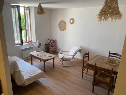 Maison T2 calme ensoleillé 35m2, parking, ext