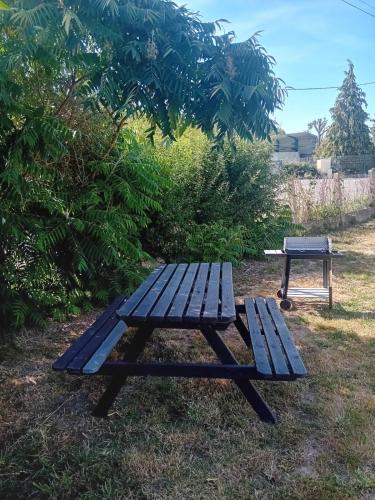 Maison individuelle 5 personnes a 5 mn du PAL in Dompierre-Sur-Besbre