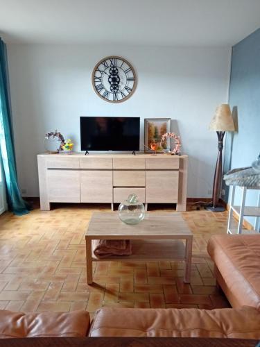 Maison individuelle 5 personnes a 5 mn du PAL in Dompierre-Sur-Besbre