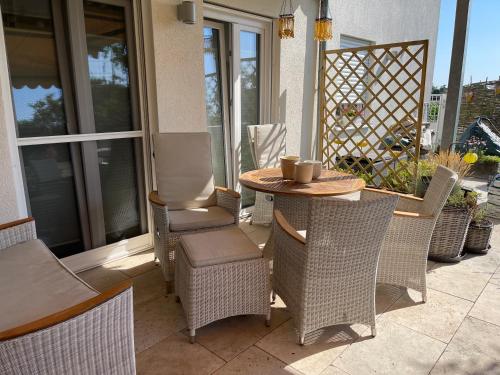 Balcony/terrace, Residence Blanc Suites - Private Ferienresidenz mit Pool & Garten in Atting