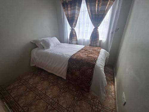 ทัศนียภาพภายนอกโรงแรม, Home away from home in Sunway City, opposite Zimre Park Ruwa in รูวา