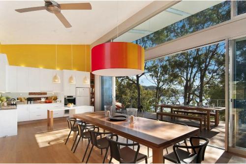 Oprema, The Canopy at Pretty Beach in Hardys Bay