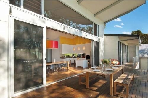 Oprema, The Canopy at Pretty Beach in Hardys Bay