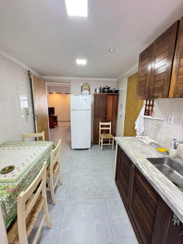 Apartamento Guarujá Praia da Enseada - image 5