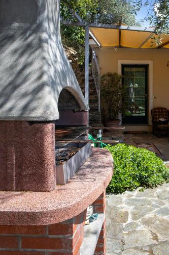 Casa LUCI con piscina privata tra Mare e Ulivi in Praelo