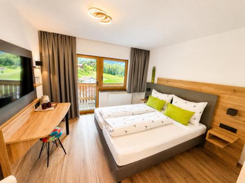 2 twin beds