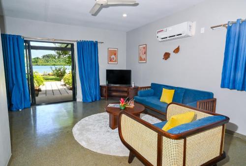 E' Nauwi Beach Resort - image 5