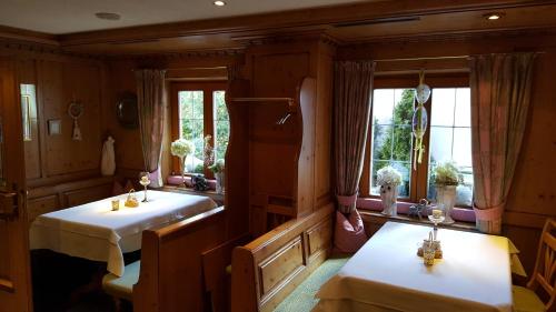 ห้องอาหาร, Hotel Ehrenreich in ซังคท์ แอนทัน แอม อาร์ลบูร์ก